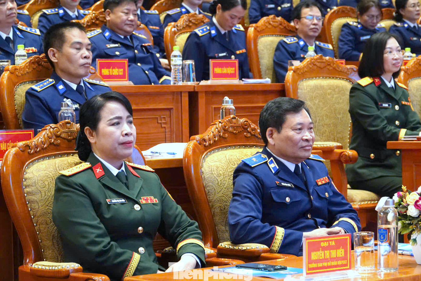 Các đại biểu dự hội nghị.