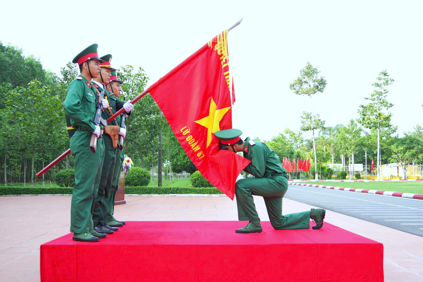 Quân nhân nhập ngũ năm 2025 trong Lễ tuyên thệ Chiến sĩ mới. Quân nhân nhập ngũ năm 2025 trong Lễ tuyên thệ Chiến sĩ mới.