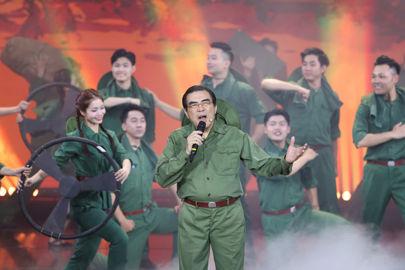 Chương trình là một trong nhiều hoạt động hướng tới kỷ niệm 50 năm Ngày Giải phóng hoàn toàn miền Nam, thống nhất đất nước.