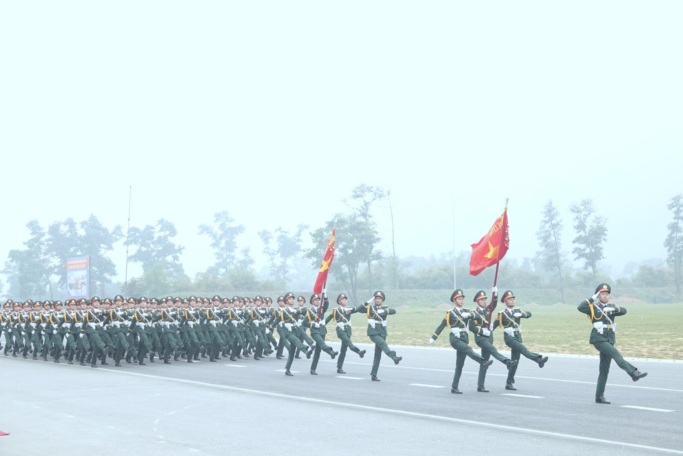 Các Khối sĩ quan Lục quân, sĩ quan Hải quân và sĩ quan Phòng không - Không quân. Các Khối sĩ quan Lục quân, sĩ quan Hải quân và sĩ quan Phòng không - Không quân.