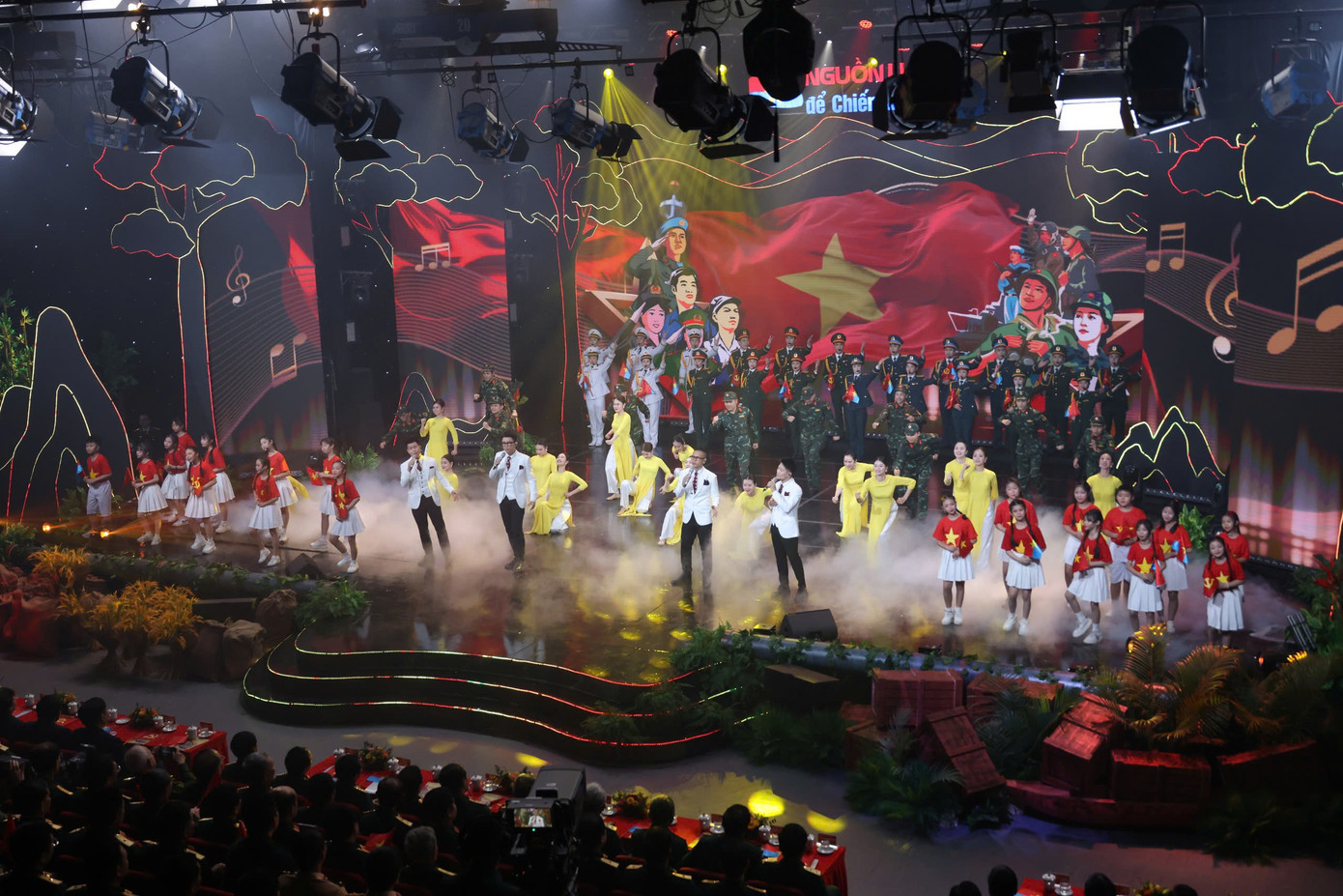 Chương trình là một trong nhiều hoạt động hướng tới kỷ niệm 50 năm Ngày Giải phóng hoàn toàn miền Nam, thống nhất đất nước.