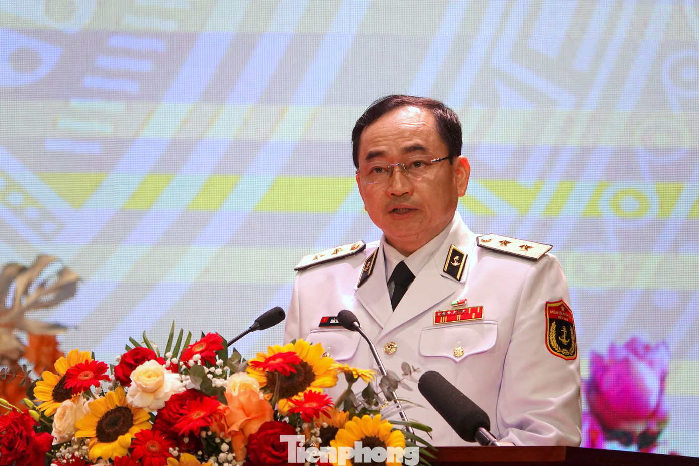 Trình bày diễn văn kỷ niệm, Phó Đô đốc Trần Thanh Nghiêm - Ủy viên Trung ương Đảng, Tư lệnh Hải quân, khẳng định: Thế hệ cán bộ, chiến sĩ Hải quân hôm nay nguyện kế tục xứng đáng truyền thống anh hùng vẻ vang, quyết tâm xây dựng Quân chủng “cách mạng, chính quy, tinh nhuệ, hiện đại”, thực sự là lực lượng nòng cốt trong sự nghiệp quản lý, bảo vệ chủ quyền biển, đảo của Tổ quốc; xứng đáng với niềm tin yêu của Đảng, Nhà nước và Nhân dân.