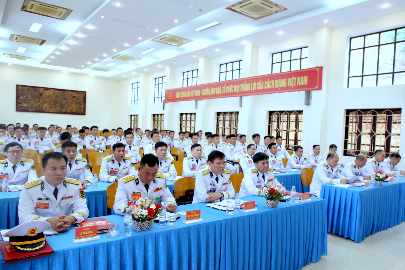 Các đại biểu dự đại hội.