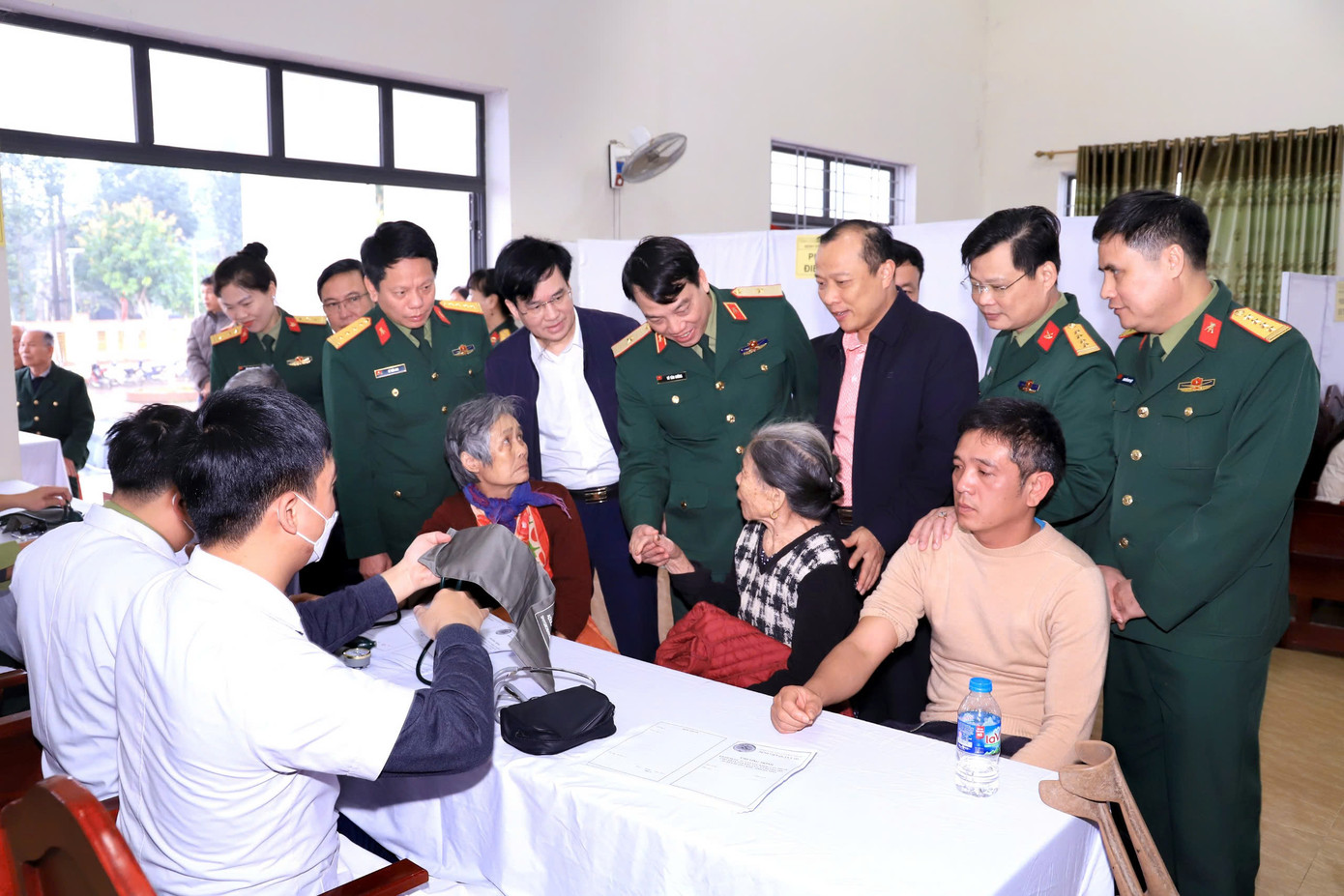 Tổng cục Hậu cần - Kỹ thuật đã triển khai có hiệu quả công tác hỗ trợ, giúp nhân dân và một số địa phương khắc phục khó khăn, cải thiện cuộc sống, từng bước giảm nghèo.