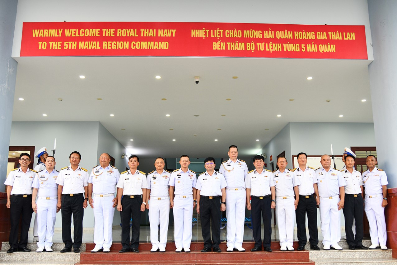 Đoàn công tác Vùng 1 Hải quân Hoàng gia Thái Lan thăm Bộ Tư lệnh Vùng 5 Hải quân.