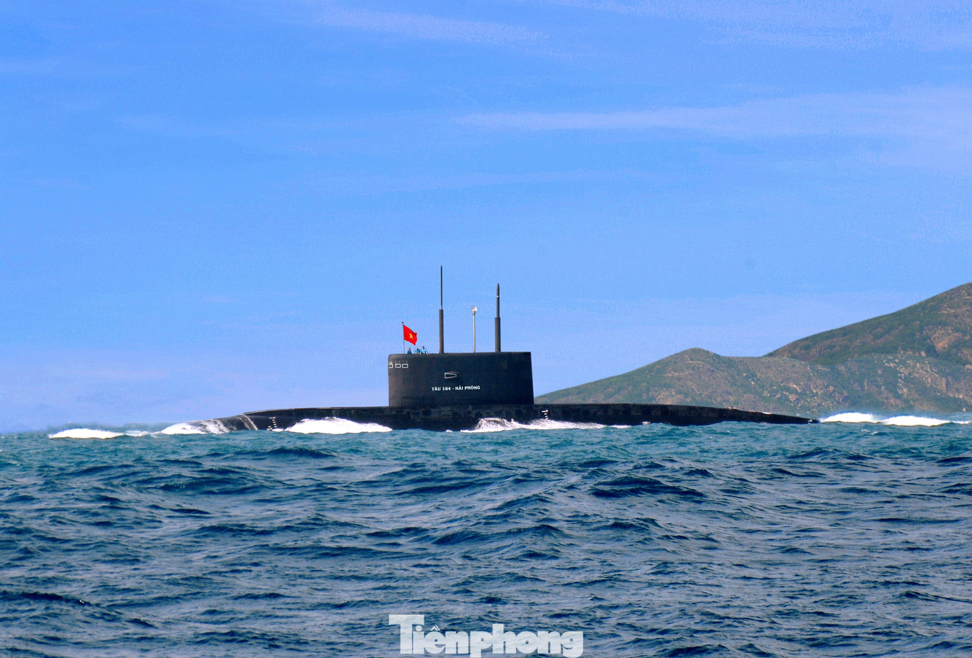 Tàu ngầm 184 - Hải Phòng đã thực hiện hàng nghìn giờ lặn trên các vùng biển.