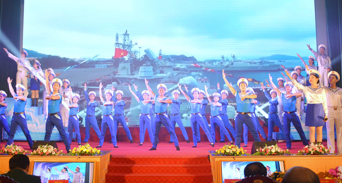 Chương trình văn nghệ tại buổi lễ.