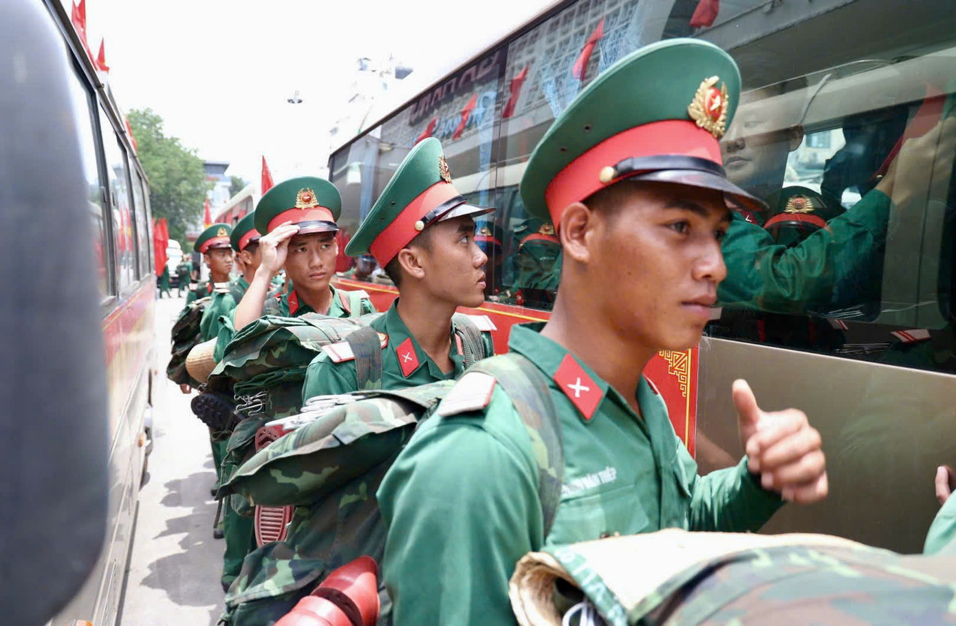 Sau khi tới ga Hà Nội, các lực lượng di chuyển về các địa điểm tập kết đã quy định để được bố trí đảm bảo ăn nghỉ, sinh hoạt, sẵn sàng chuẩn bị luyện tập, thực hiện nhiệm vụ diễu binh, diễu hành.