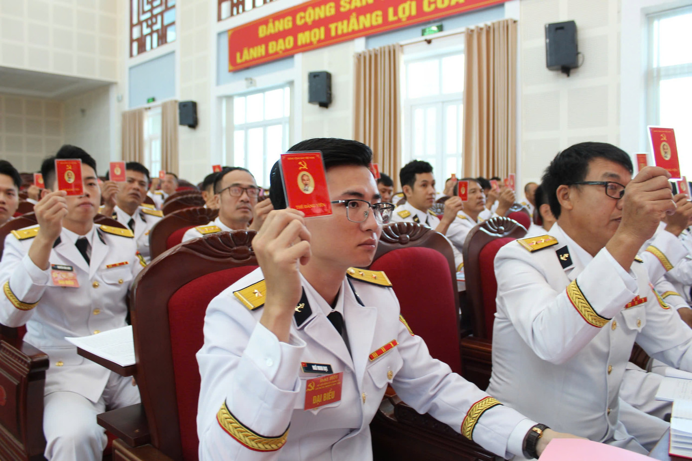 Biểu quyết tại Đại hội. Biểu quyết tại Đại hội.