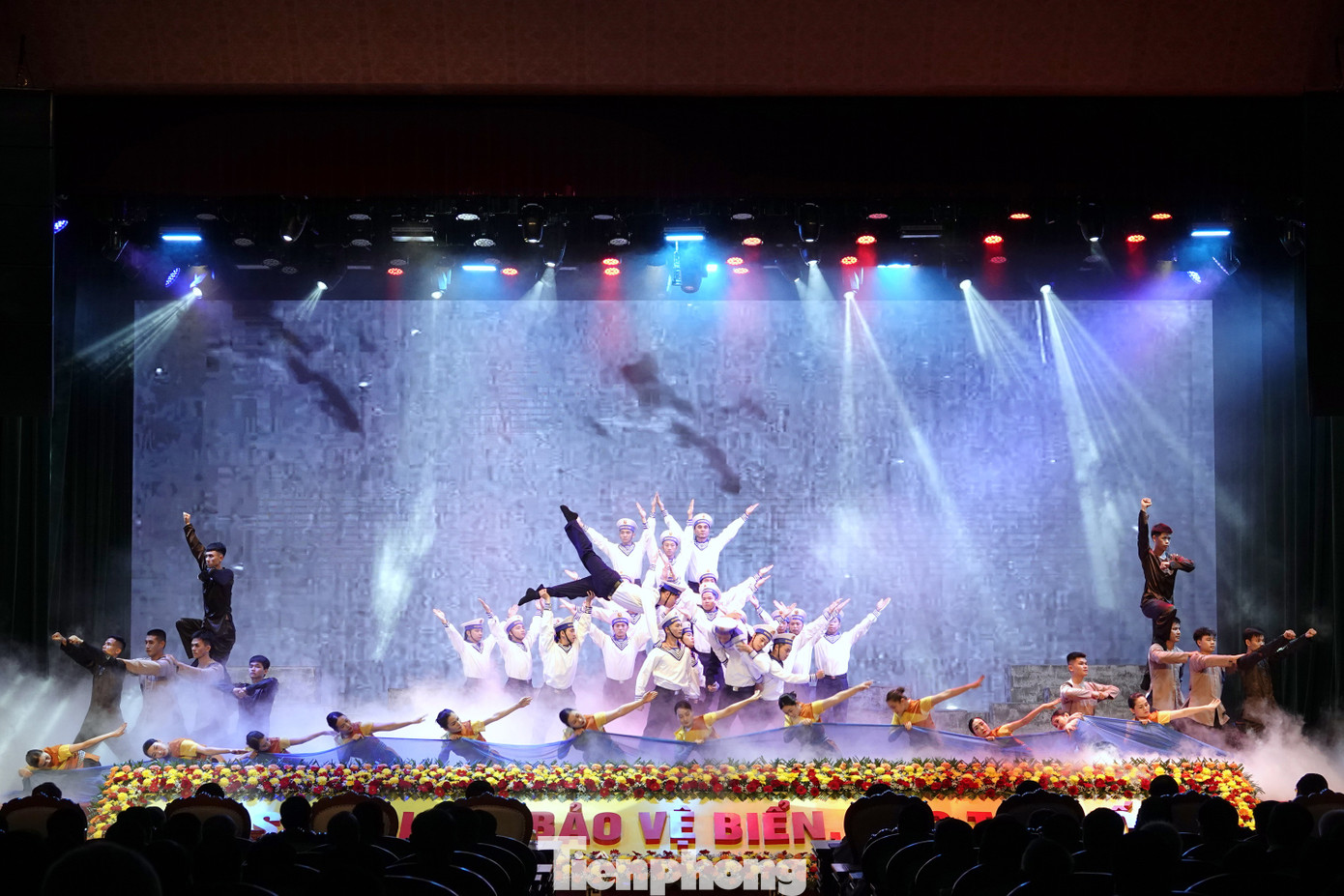 Chương trình nghệ thuật đặc sắc tại lễ kỷ niệm.