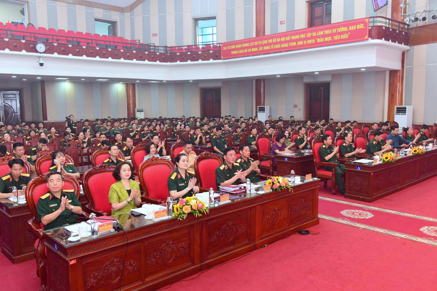 Quang cảnh hội nghị. Quang cảnh hội nghị.