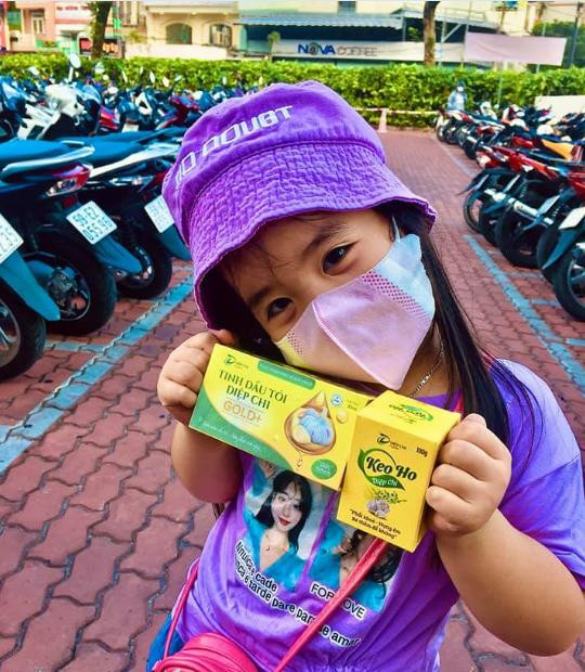 Bộ đôi keo ho, dầu tỏi Diệp Chi hỗ trợ bé tăng đề kháng trong mùa dịch Covid-19
