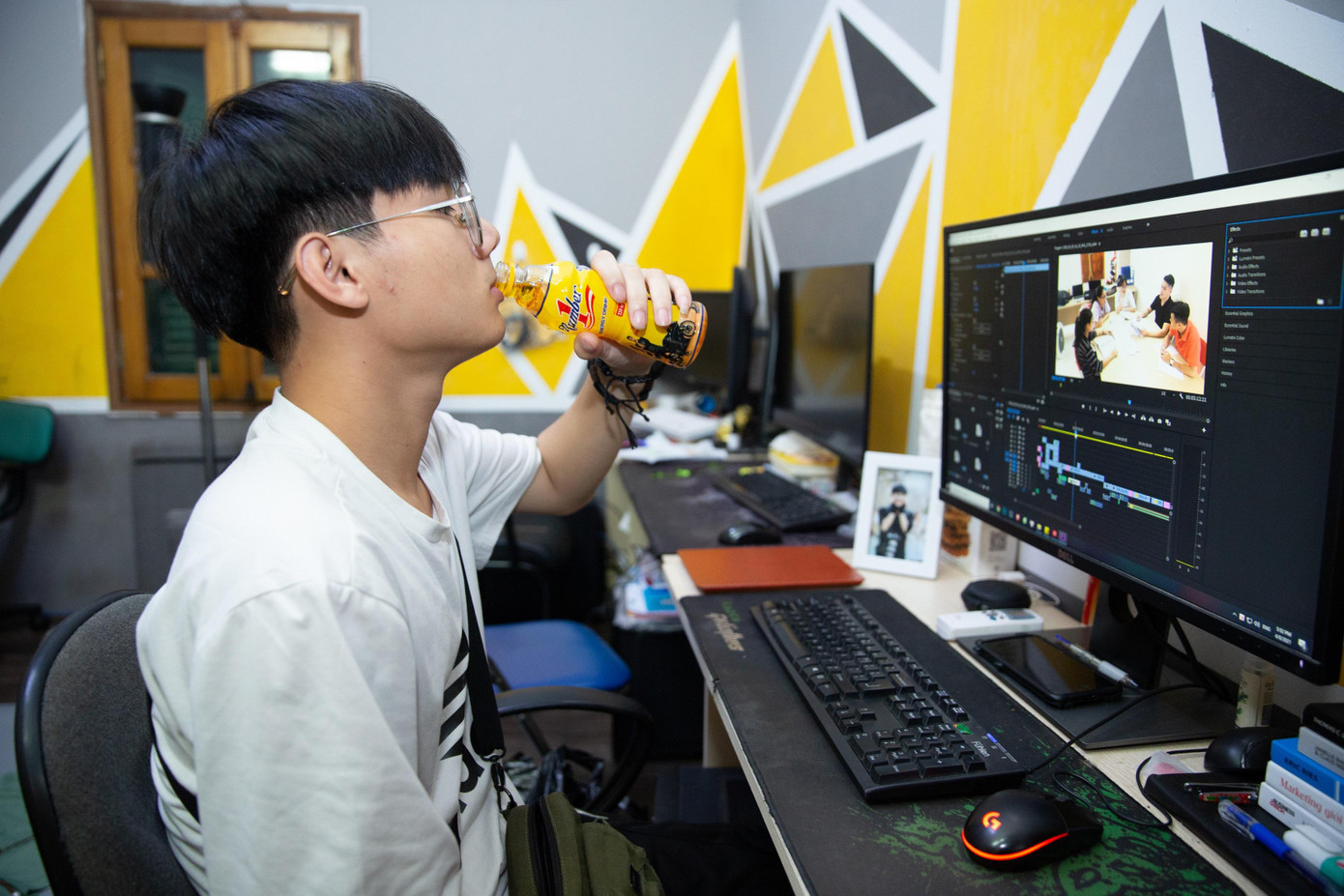 Bí quyết để duy trì sự tỉnh táo của dân trong nghề “dựng phim”