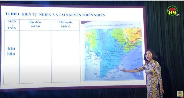 Cô Ngô Hương trong một giờ giảng dạy Địa lý trên truyền hình