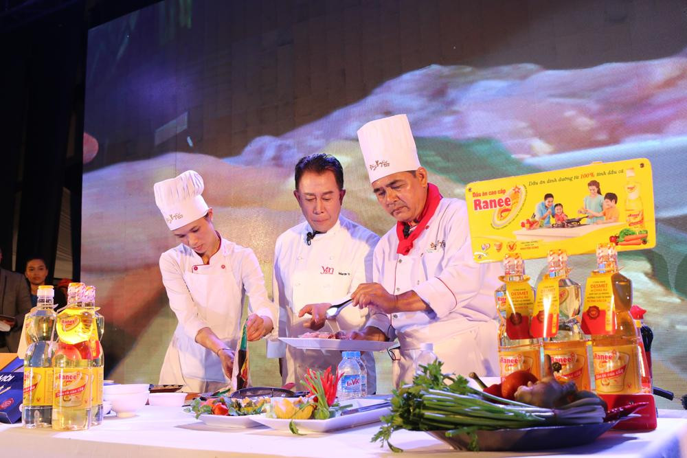 Thương hiệu dầu ăn Ranee được nhiều đầu bếp sử dụng thường xuyên bởi chất lượng và mùi vị thơm ngon