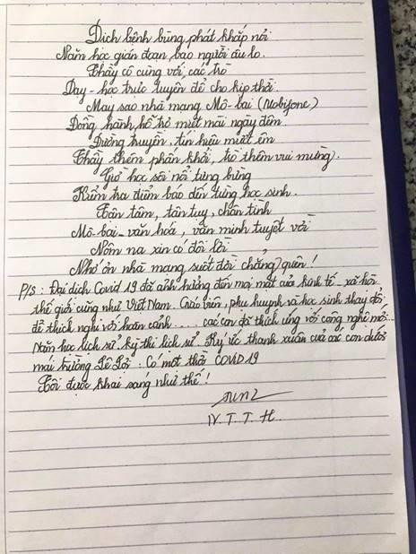 Bài thơ của cô giáo nhận được nhiều lượt chia sẻ và yêu thích của cộng đồng mạng như: "Thơ hay quá cô giáo ơi". "Cô giáo dạy văn có khác". "Cô Hương tuyệt vời lắm lắm".