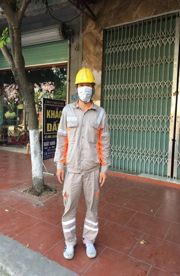 Anh Nguyễn Trung Quyết, công nhân Công ty Điện lực Bắc Giang
