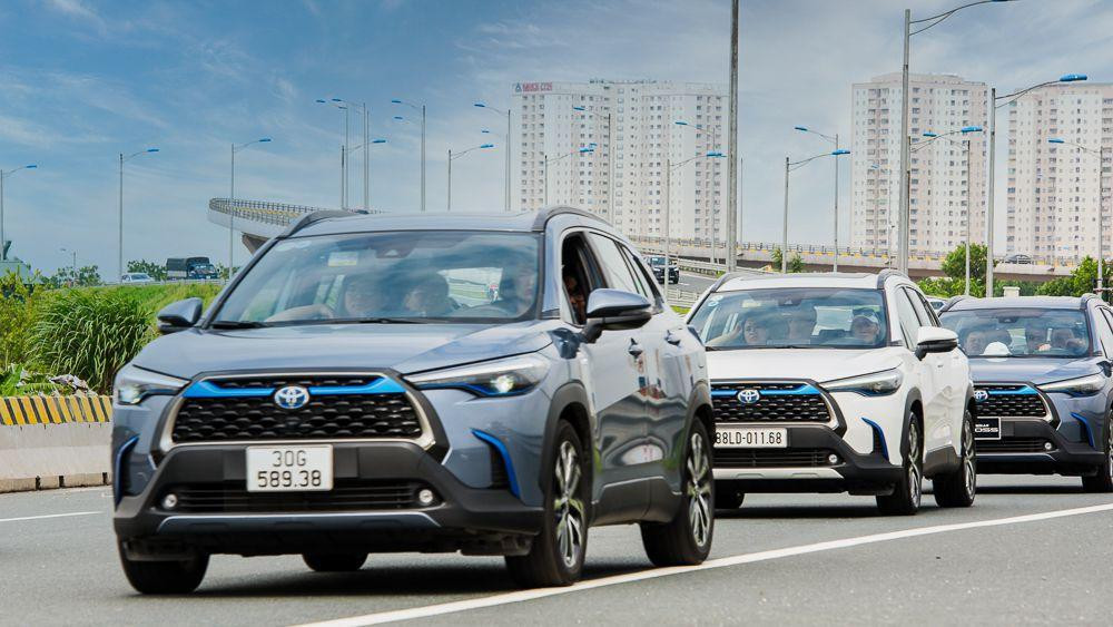Toyota Corolla Cross HV có mức tiêu thụ nhiên liệu tiết kiệm trên điều kiện giờ cao điểm thực tế
