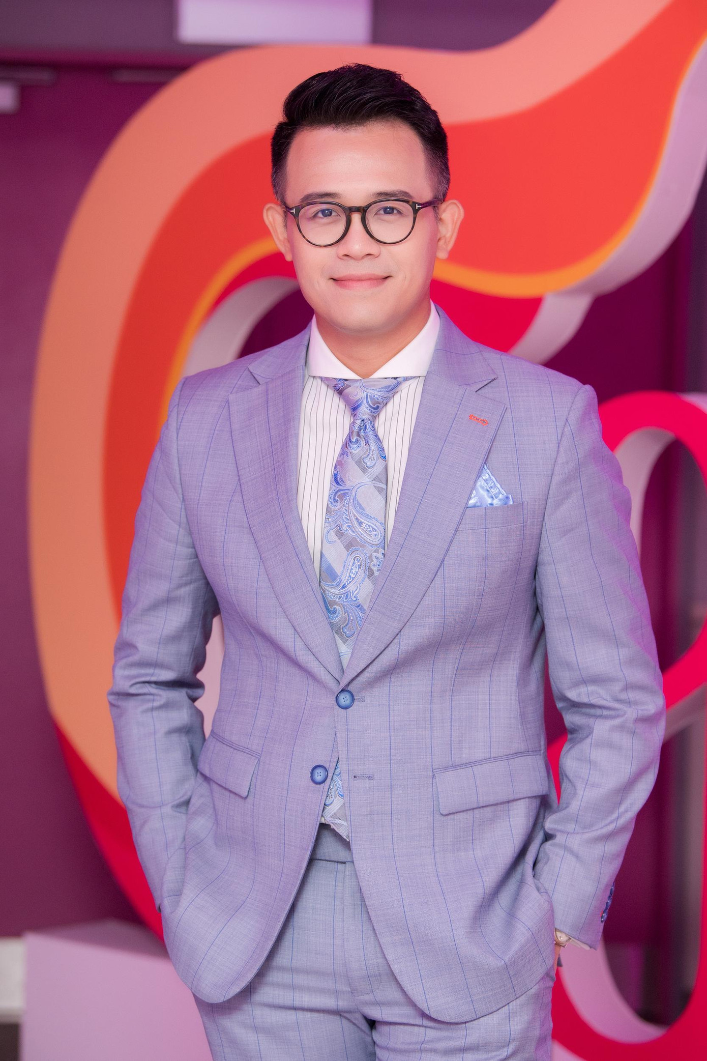 Đức Bảo là MC quen thuộc của các chương trình như Cà phê sáng với VTV3, Chúng tôi là chiến sĩ, VTV kết nối...