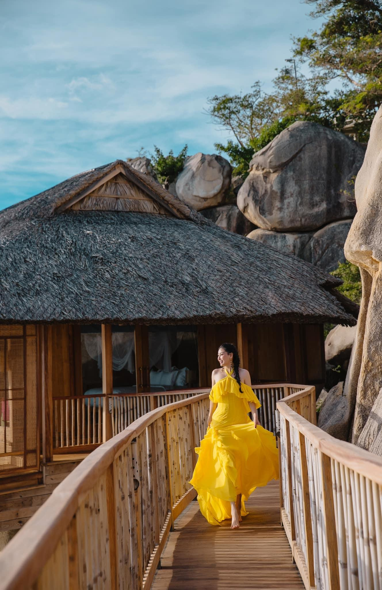 Ở tuổi tứ tuần, nhan sắc đẹp bền bỉ của Hà Kiều Anh vẫn khiến nhiều người phải say lòng.