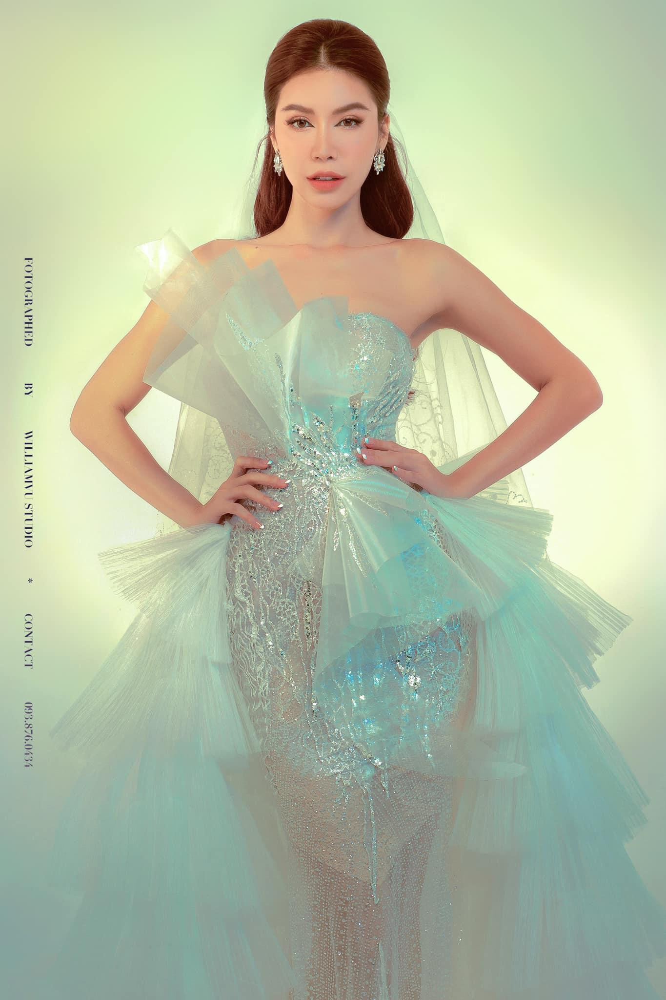 Siêu mẫu Minh Tú hoá thân thành cô dâu vô cùng lộng lẫy và kiều diễm. Siêu mẫu Minh Tú hoá thân thành cô dâu vô cùng lộng lẫy và kiều diễm.