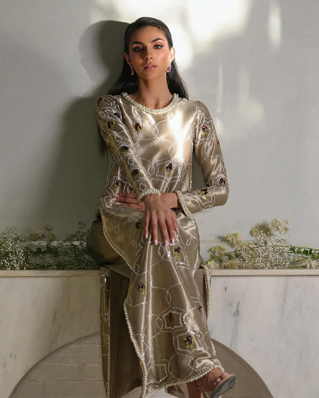 Tại Pakistan, các cuộc thi sắc đẹp không được phép tổ chức. Nhiều đại diện của Pakistan tại các cuộc thi hoa hậu quốc tế trước đây là người Pakistan nhưng sống ở nước ngoài.