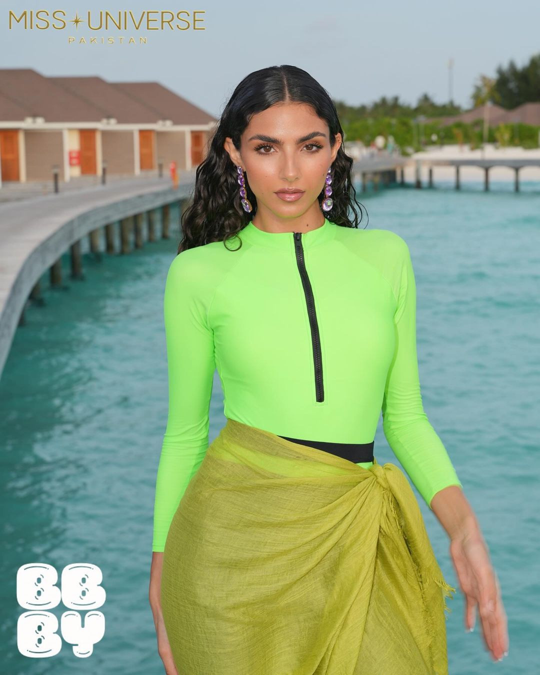 Noor Xarmina năm nay 29 tuổi, là công dân toàn cầu, từng sống ở 9 quốc gia.