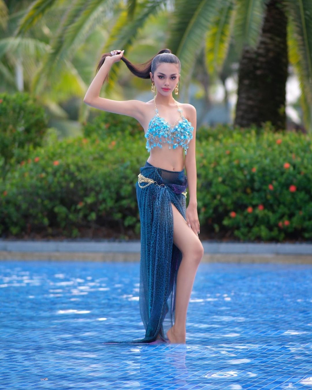 Leakena In cũng từng dự thi Hoa hậu Hòa bình Campuchia 2021 và giành ngôi Á hậu 1.