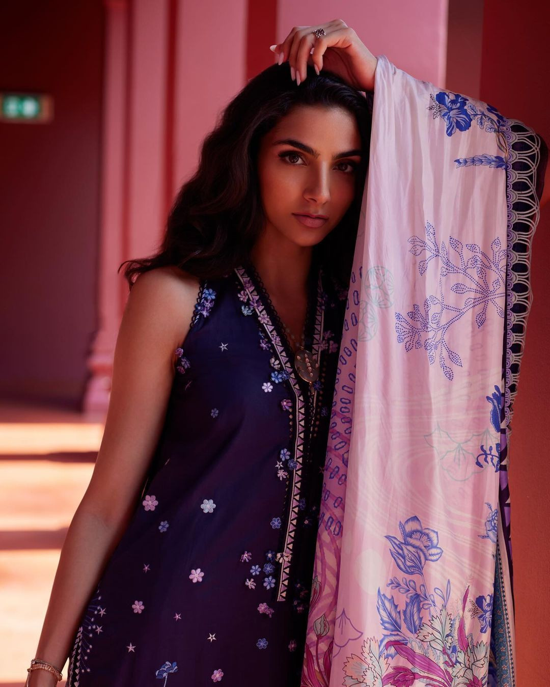 Noor chia sẻ mục đích của cô là quảng bá hình ảnh các nghệ sĩ Pakistan trong ngành giải trí quốc tế.