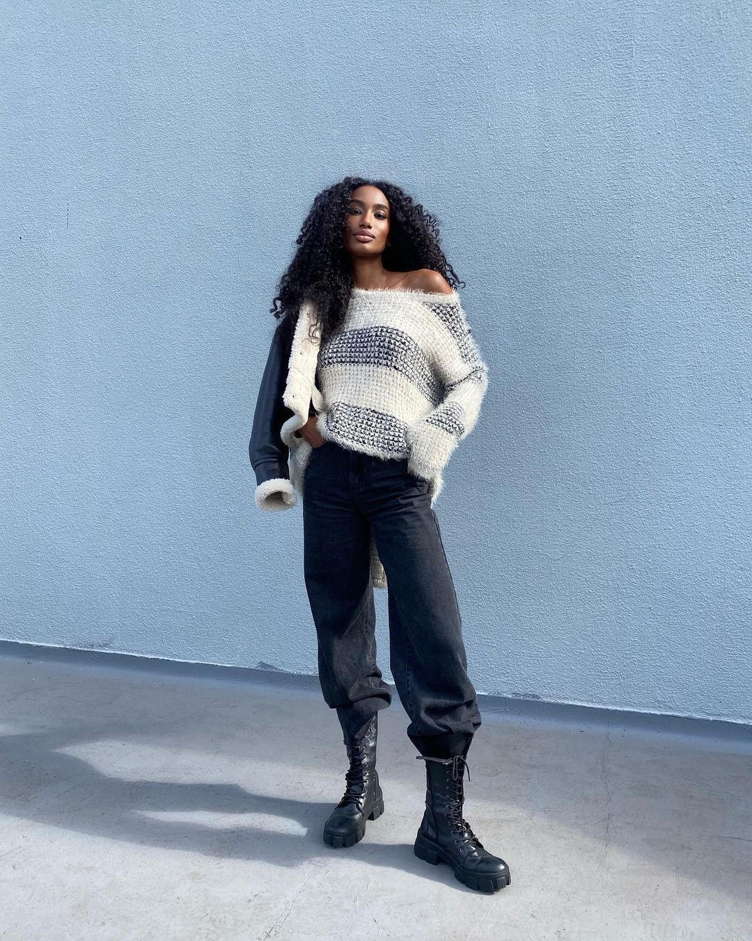 Đối mặt với chỉ trích, Milla đã quyết định chuyển hướng để theo đuổi sự nghiệp người mẫu trong suốt 10 năm qua. Nhiều người nhận xét vẻ đẹp "xấu lạ" của cô phù hợp với sàn catwalk hơn các cuộc thi sắc đẹp.