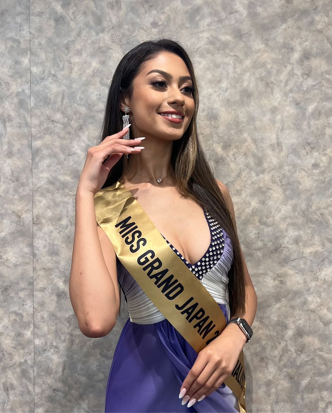 Luma Naomi Siguemitu năm nay 21 tuổi, là người lai Nhật Bản - Brazil.