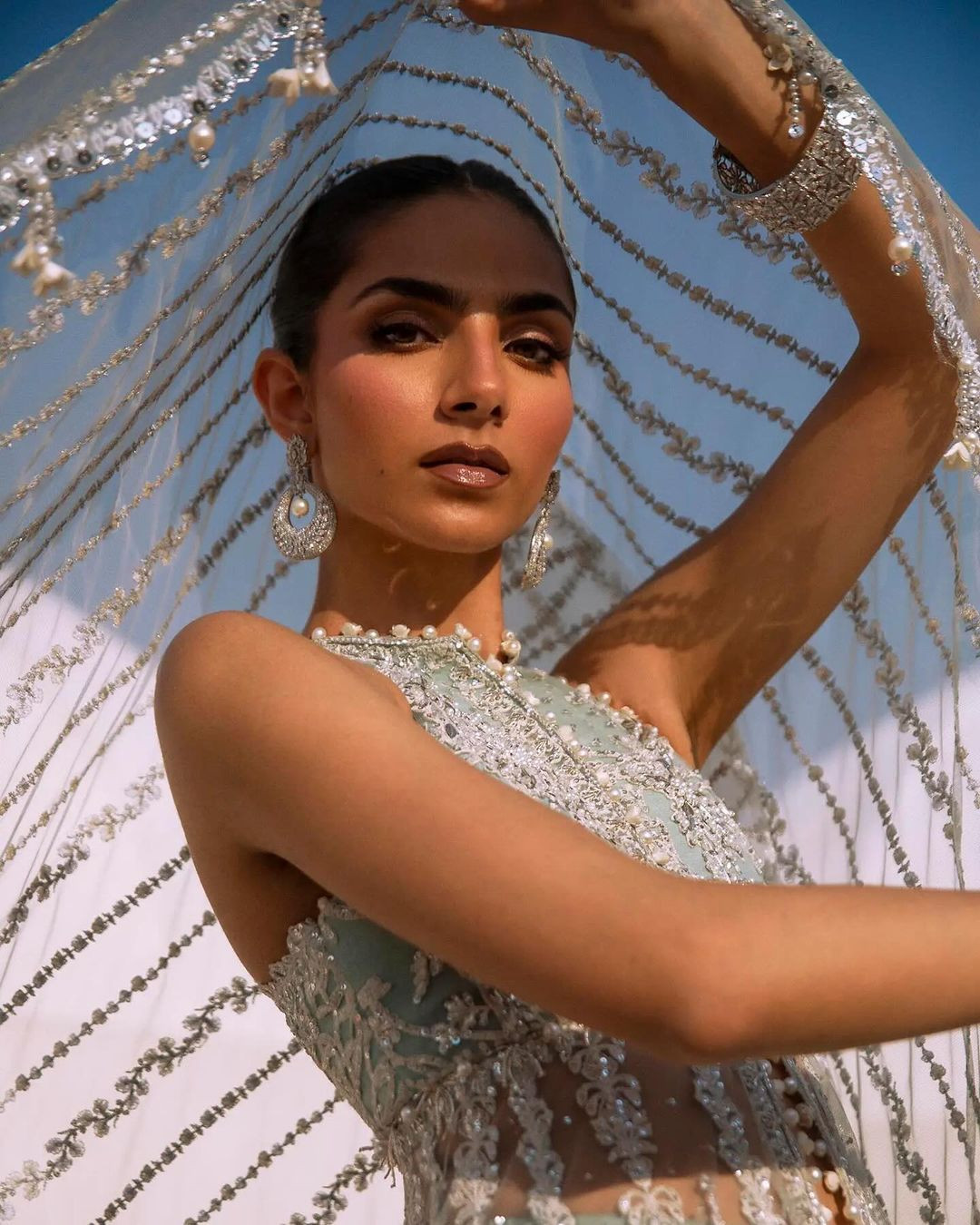 Bản quyền Miss Universe Pakistan hiện thuộc về doanh nhân người Dubai - Josh Yugen. Ông là CEO của tập đoàn Yugen Events. Josh cũng là người sở hữu bản quyền Hoa hậu Hoàn vũ tại Bahrain và New Zealand.
