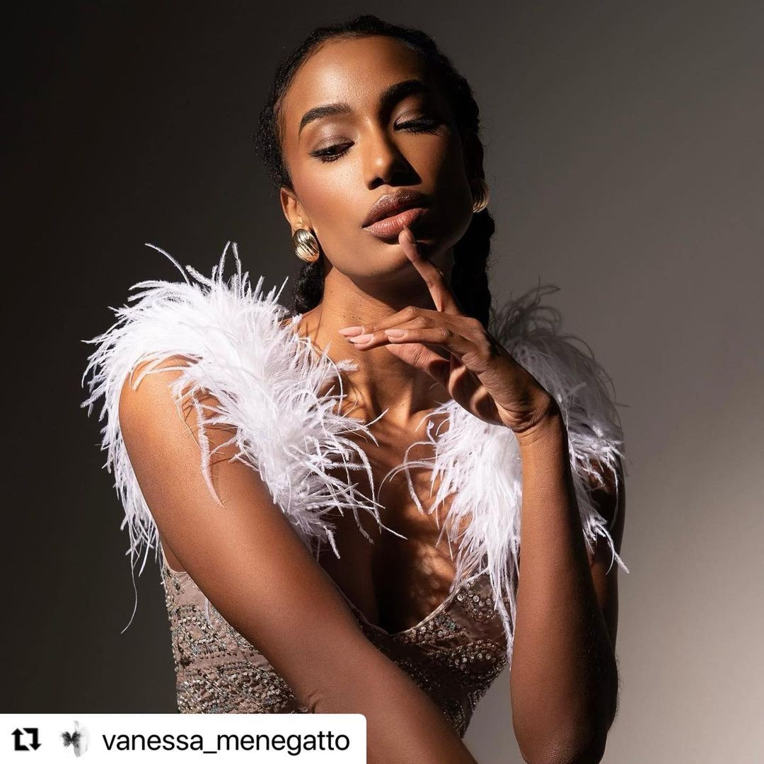 Milla sẽ phải cạnh tranh với thí sinh của các bang khác để giành tấm vé đại diện Brazil tham dự Hoa hậu Hoàn vũ 2024 ở Mexico. Khán giả nhận định cô có khả năng gây bất ngờ.