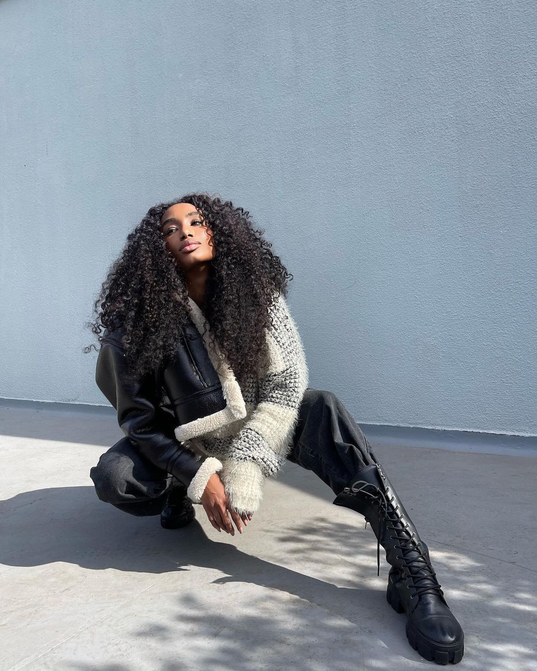 Đối mặt với chỉ trích, Milla đã quyết định chuyển hướng để theo đuổi sự nghiệp người mẫu trong suốt 10 năm qua. Nhiều người nhận xét vẻ đẹp "xấu lạ" của cô phù hợp với sàn catwalk hơn các cuộc thi sắc đẹp.