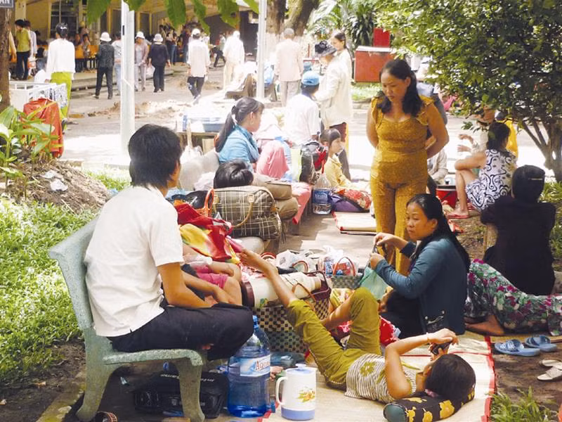 Tại khuôn viên một bệnh viện ở TPHCM. Ảnh: L.N