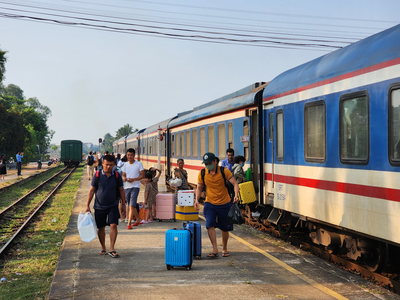 Khi nhu cầu của hành khách tăng cao, Công ty CP VTĐS Sài Gòn sẽ tổ chức chạy thêm tàu để phục vụ tối đa nhu cầu của khách hàng.
