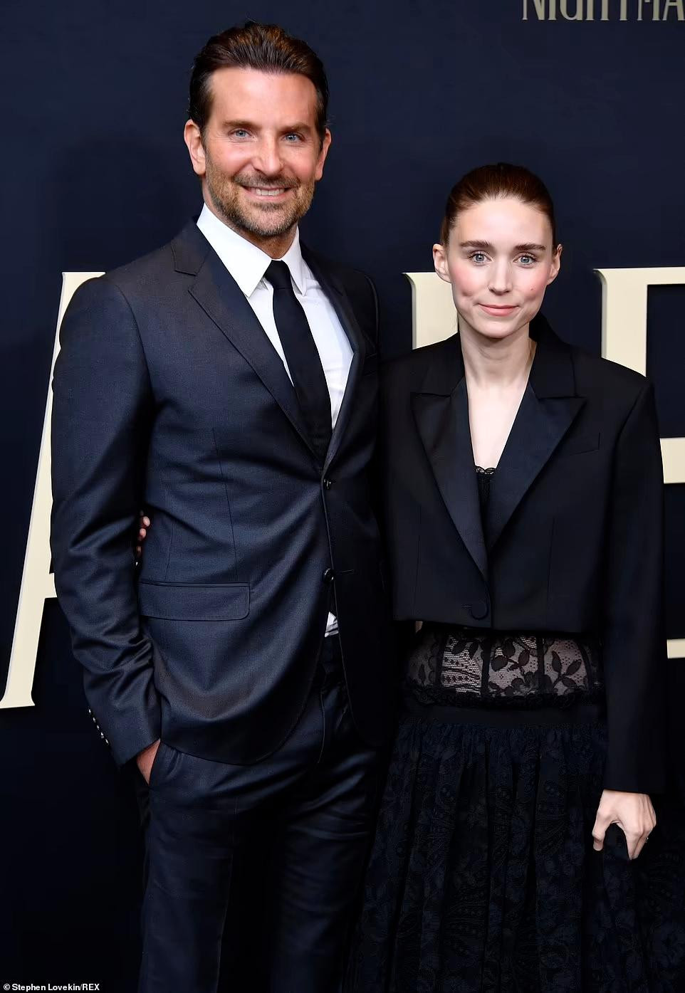 Cooper không chụp ảnh cùng tình cũ mà sánh đôi bên &quot;người tình màn ảnh&quot; Rooney Mara.