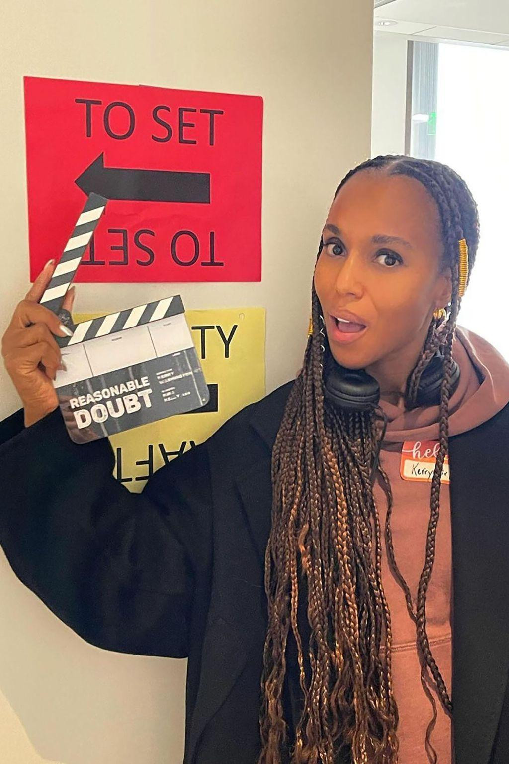 Diễn viên Kerry Washington vừa bắt đầu quay dự án phim mới. Diễn viên Kerry Washington vừa bắt đầu quay dự án phim mới.