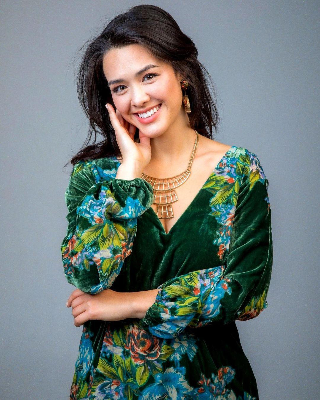 Chung Lệ Đề ủng hộ con gái nối nghiệp mẹ. Chung Lệ Đề ủng hộ con gái nối nghiệp mẹ.