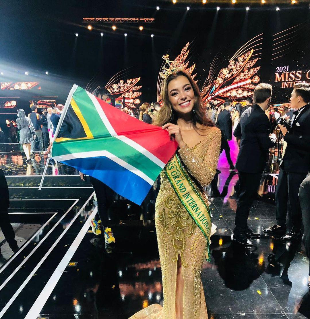 Mỹ nhân Nam Phi tiếc nuối vì không được tham gia sự kiện của Hoa hậu Hòa bình Quốc tế cùng Thùy Tiên và các chị em khác. Mỹ nhân Nam Phi tiếc nuối vì không được tham gia sự kiện của Hoa hậu Hòa bình Quốc tế cùng Thùy Tiên và các chị em khác.