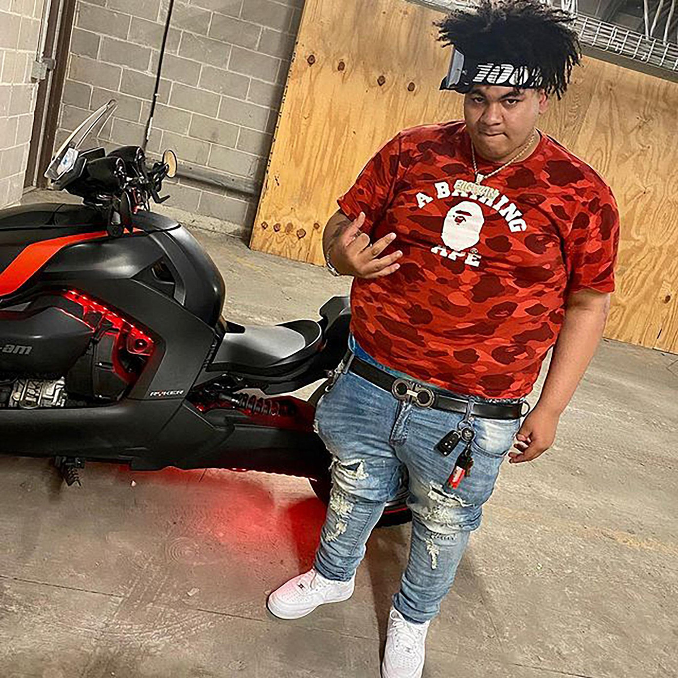 Big Wan bị bắn chết khi đang ở trong phòng ngủ.