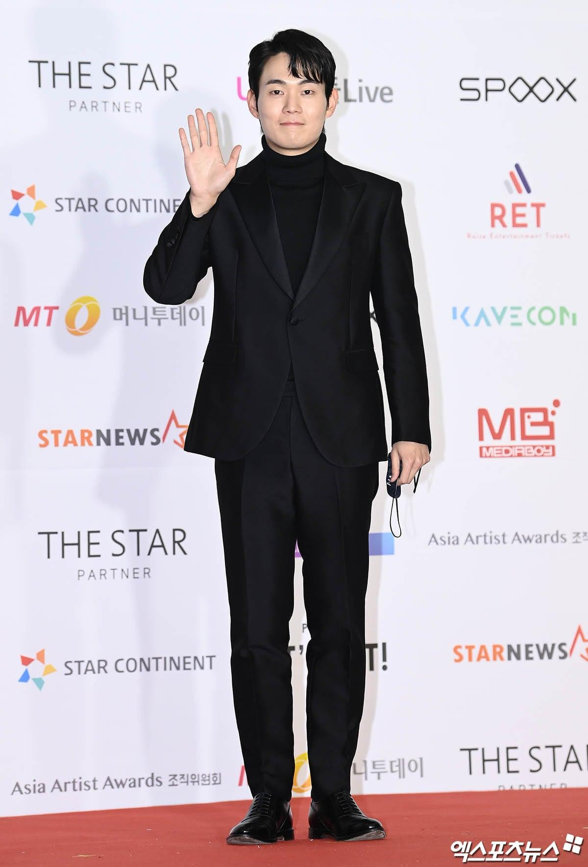 Ngôi sao &quot;Bản án từ địa ngục&quot; Ryu Kyung Soo.