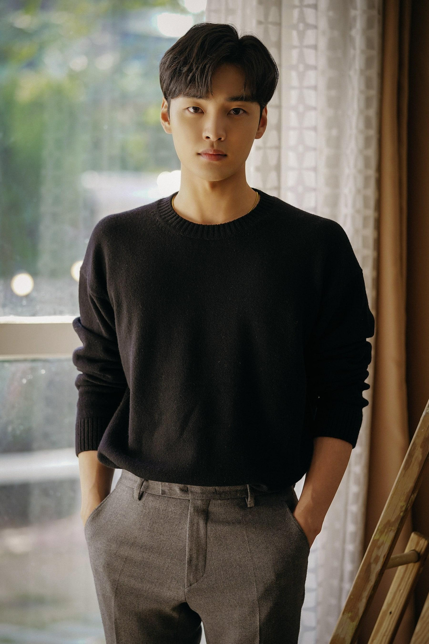 Kim Min Jae xếp hạng 2 với 52.824 phiếu bầu. Sự nghiệp diễn xuất của Kim Min Jae bắt đầu vào năm 2015 khi 19 tuổi. Anh ghi dấu ấn qua các bộ phim như “Second 20s”, “Người thầy y đức” 1 và 2, “Cú đánh cực đỉnh”…