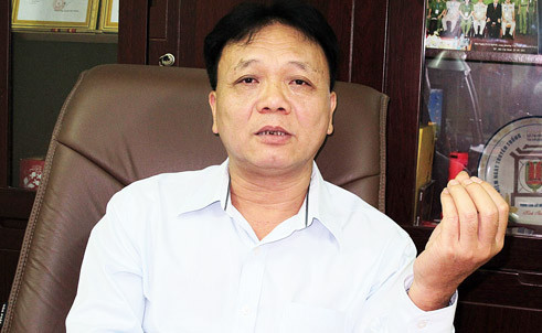 Đại tá Nguyễn Thanh Hùng hiện là Trưởng phòng truy nã tội phạm. Đại tá Nguyễn Thanh Hùng hiện là Trưởng phòng truy nã tội phạm