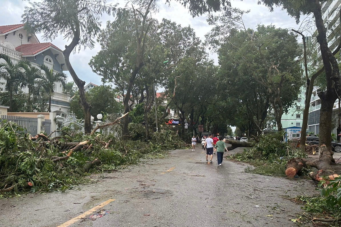 Các tuyến đường trong khu đô thị đông dân nhất Thủ đô đều có thể lưu thông một cách dễ dàng.