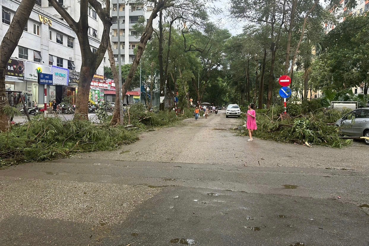 Các tuyến đường trong khu đô thị đông dân nhất Thủ đô đều có thể lưu thông một cách dễ dàng.