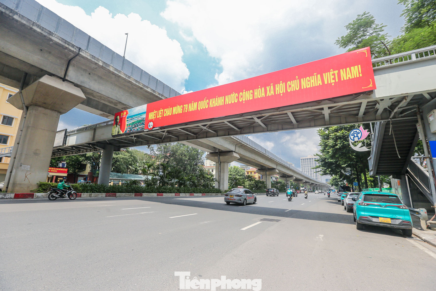 Nhiều cửa ngõ Thủ đô giao thông thông suốt cả ngày.