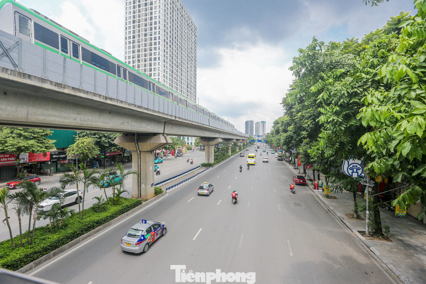 Tuyến đường Nguyễn Trãi, "cơn ác mộng" của nhiều người khi lưu thông trong giờ cao điểm lại trở nên vắng vẻ trong dịp nghỉ lễ.