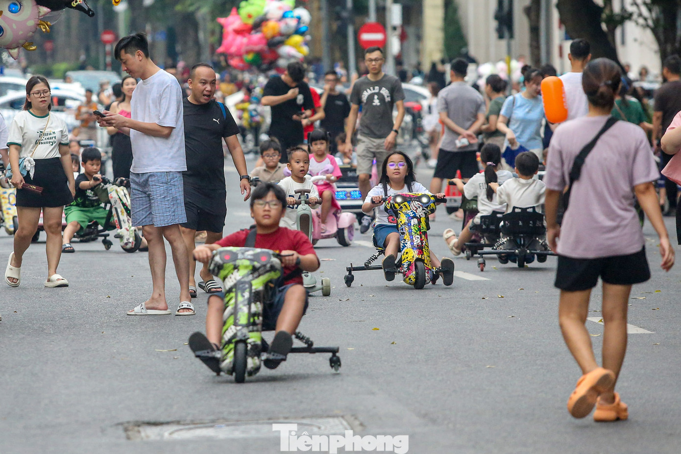 Khu vực vui chơi đắt khách.