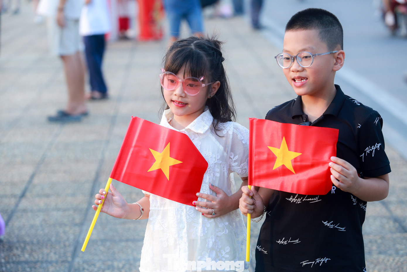 Trẻ em nhiều lứa tuổi được phụ huynh đưa đến đây trong dịp lễ Quốc khánh 2/9 năm nay.